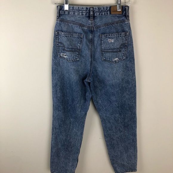 American Eagle- Curvy Mom Jean 90’s wash (0 short) - Picture 7 of 15